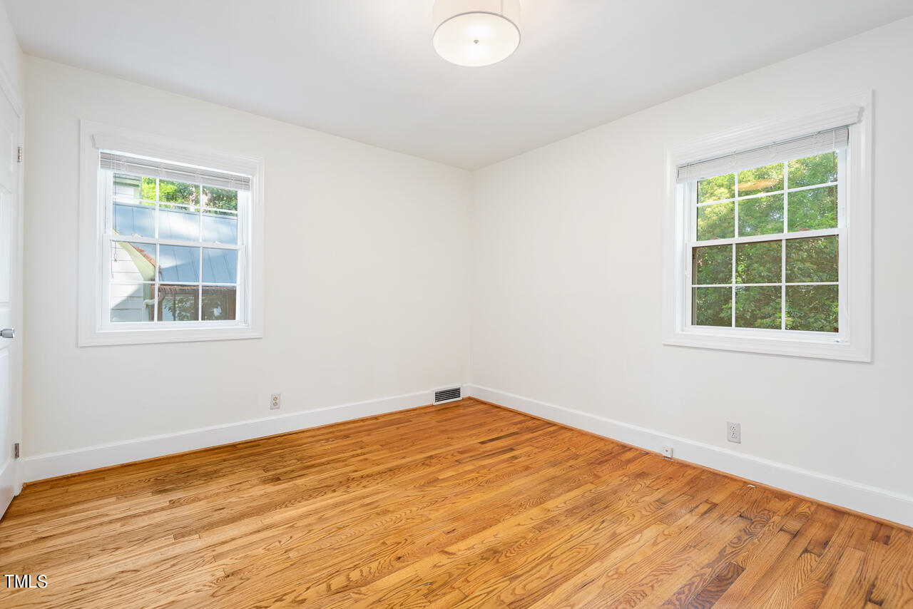 2715 Augusta Drive Durham, NC 27707 - Photo 29 of 60 37