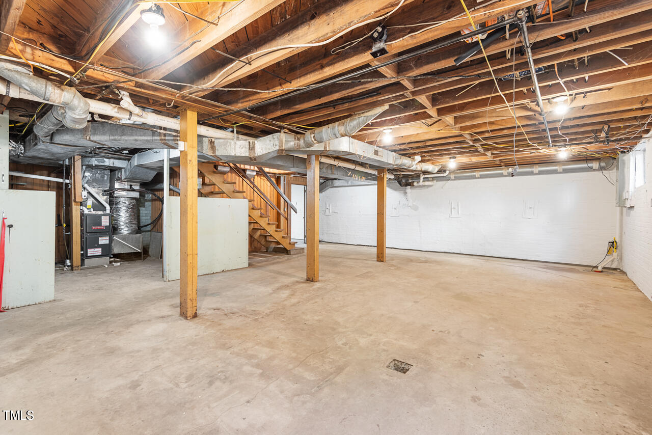 2715 Augusta Drive Durham, NC 27707 - Photo 46 of 60 54