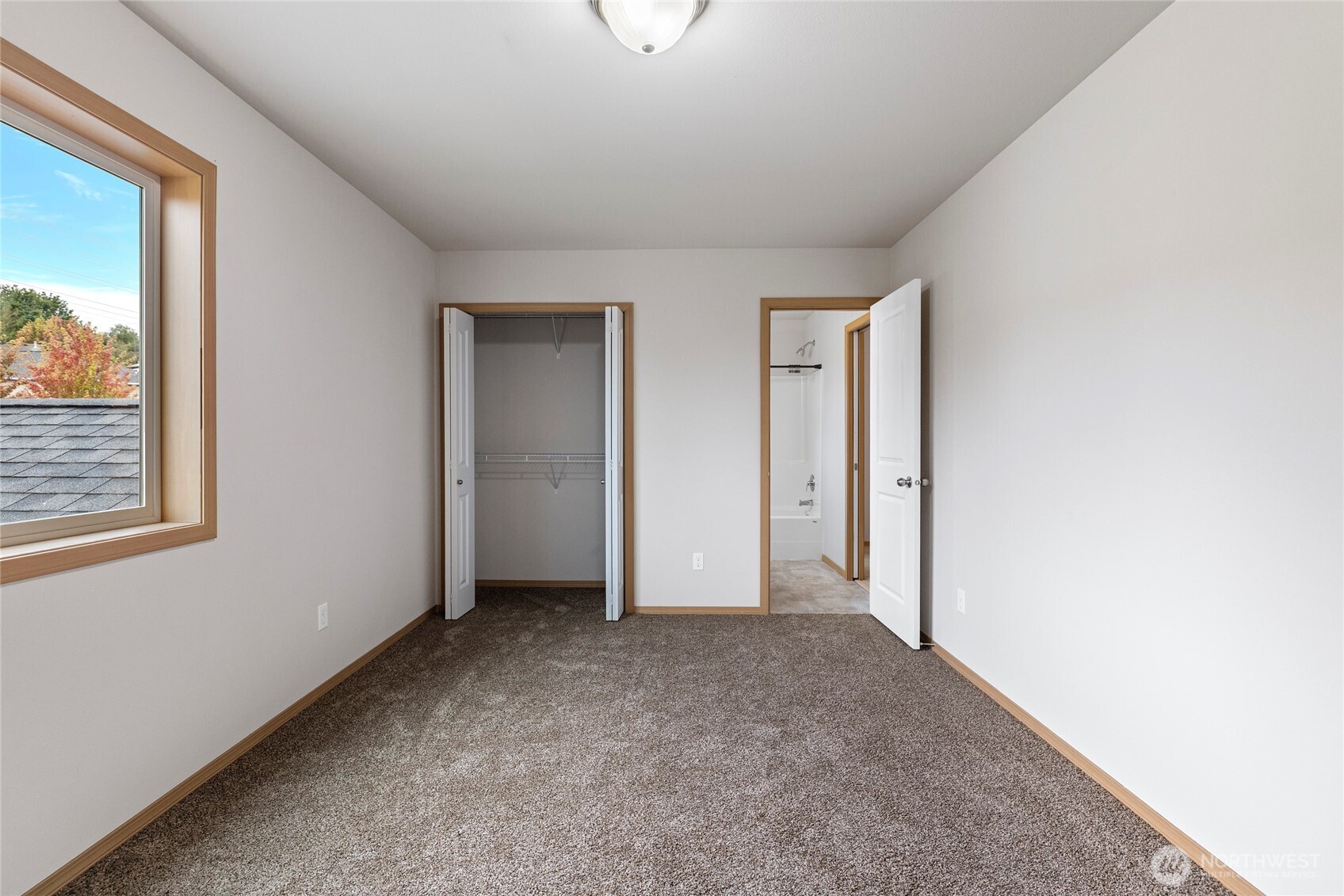 1537 East Gateway Heights Loop Sedro-Woolley, WA 98284 - Photo 12 of 23 an empty room with windows