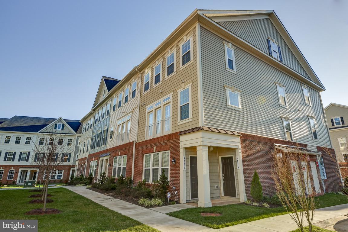 4777 Dane Ridge Circle, Unit 35 Woodbridge, VA 22193 - Photo 2 of 18
