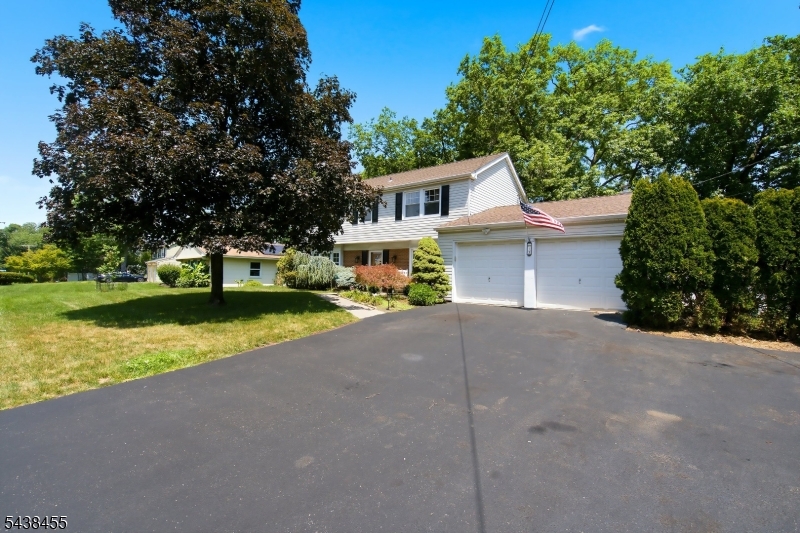 13 Abbott Road Somerset, NJ 08873 - Photo 2 of 32
