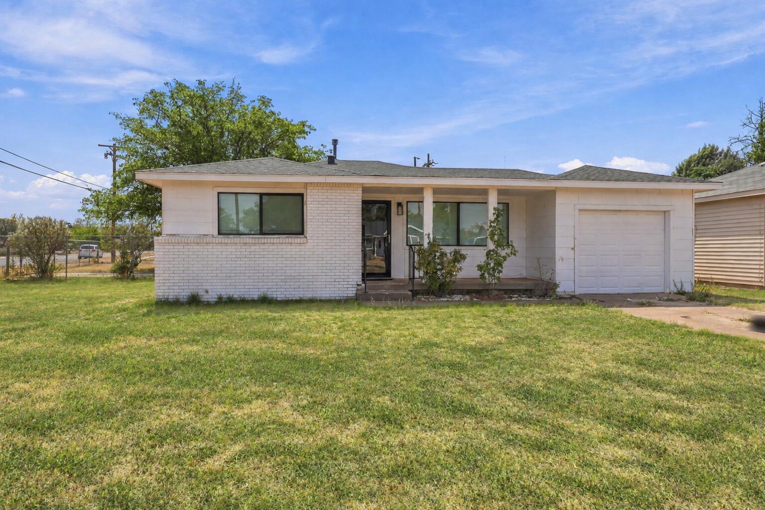 2001 65th Street Lubbock, TX 79412 - Photo 1 of 24 Front Green