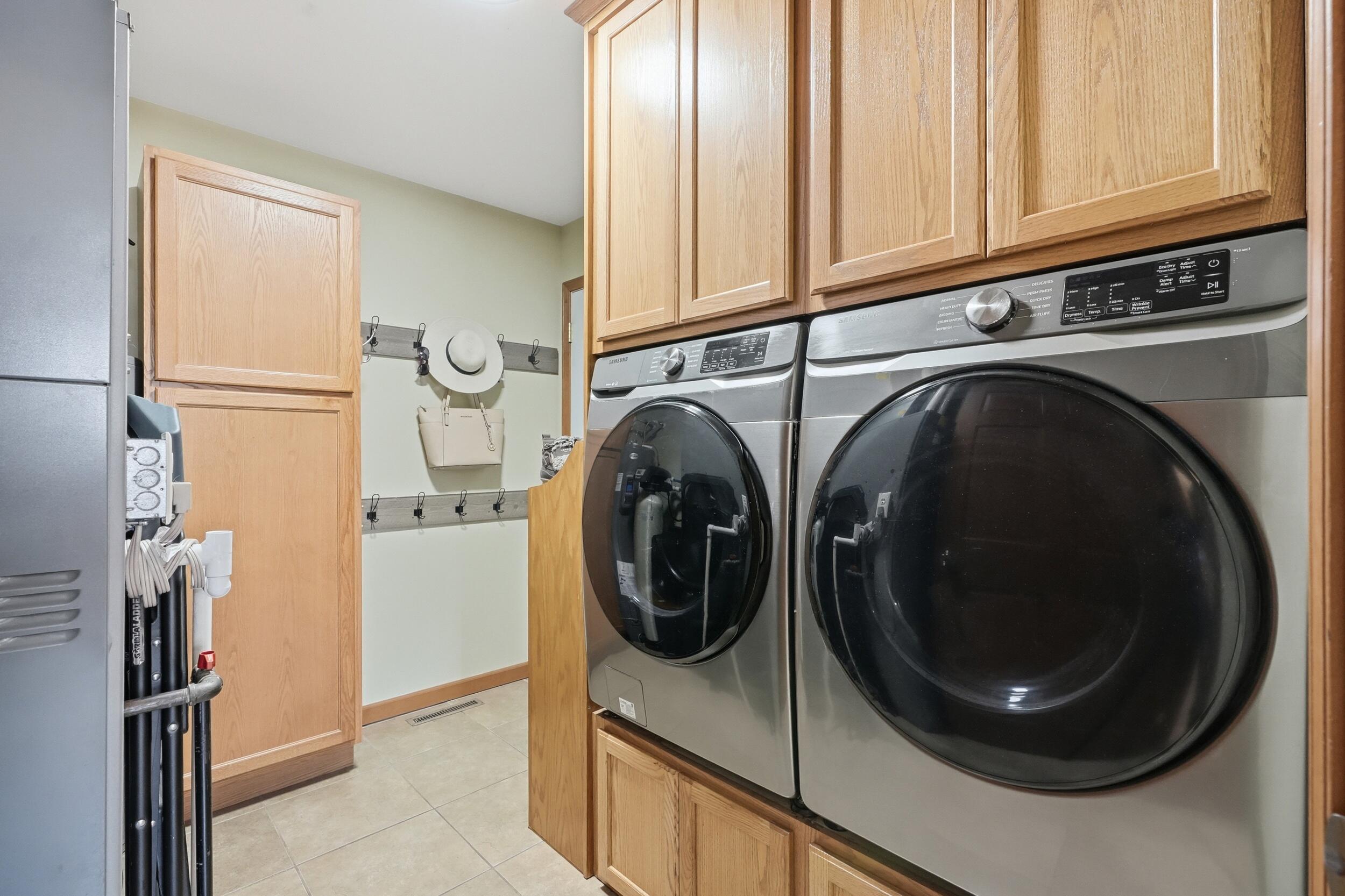 505 17th Street Southeast De Motte, IN 46310 - Photo 13 of 22 2500x1666
