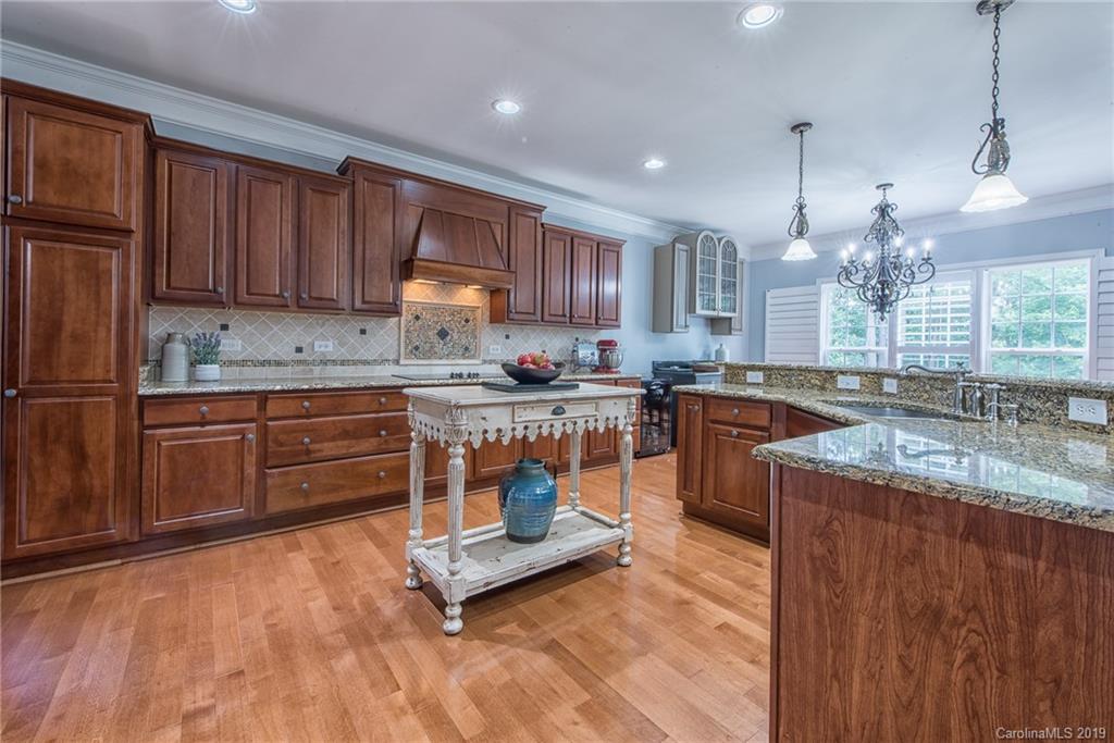 16813 Turtle Point Road Charlotte, NC 28278 - Photo 14 of 43 Gallery Image 14