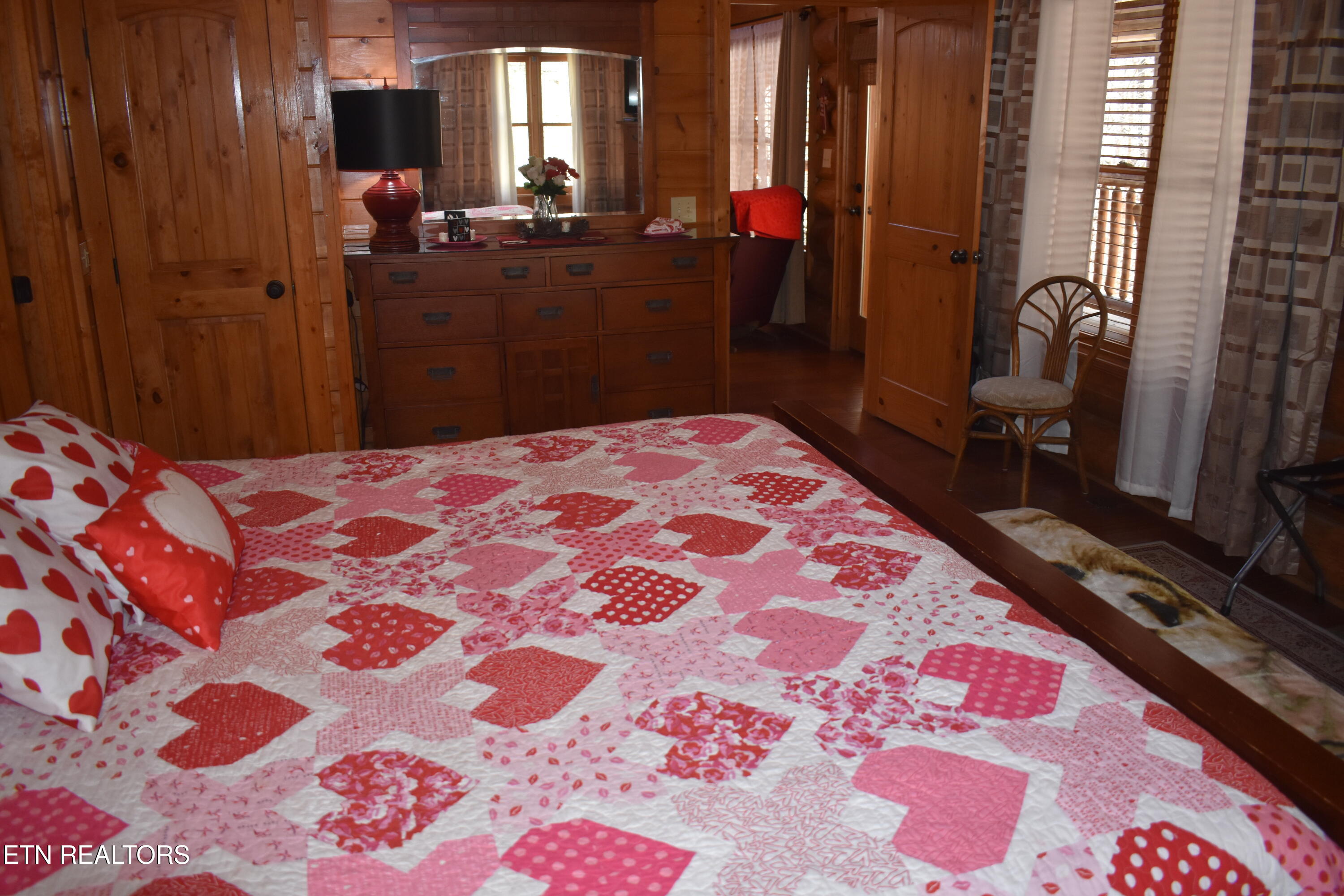 2910 Piney Ridge Way Sevierville, TN 37862 - Photo 15 of 35 DSC_0040