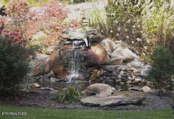 2910 Piney Ridge Way Sevierville, TN 37862 - Photo 35 of 35 FRONT POND
