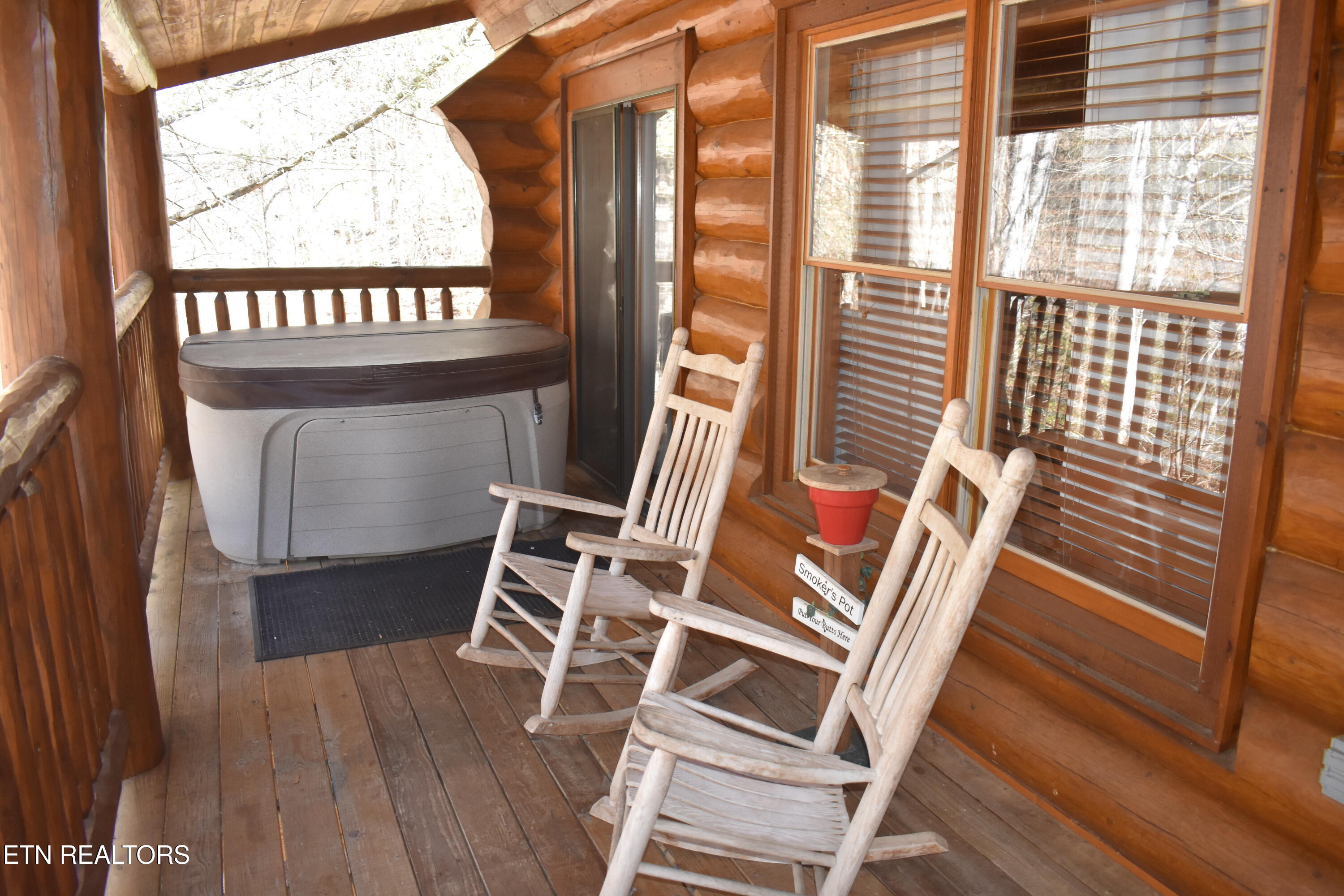 2910 Piney Ridge Way Sevierville, TN 37862 - Photo 4 of 35 DSC_0078