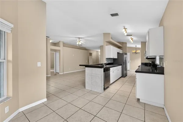 $369,900 | 1461 Lake Shore Ranch Drive, Seffner, FL 33584