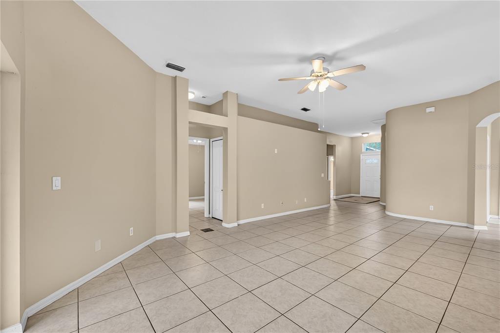 1461 Lake Shore Ranch Drive Seffner, FL 33584 - Photo 12 of 36