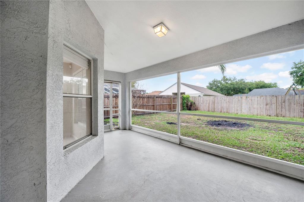 1461 Lake Shore Ranch Drive Seffner, FL 33584 - Photo 31 of 36