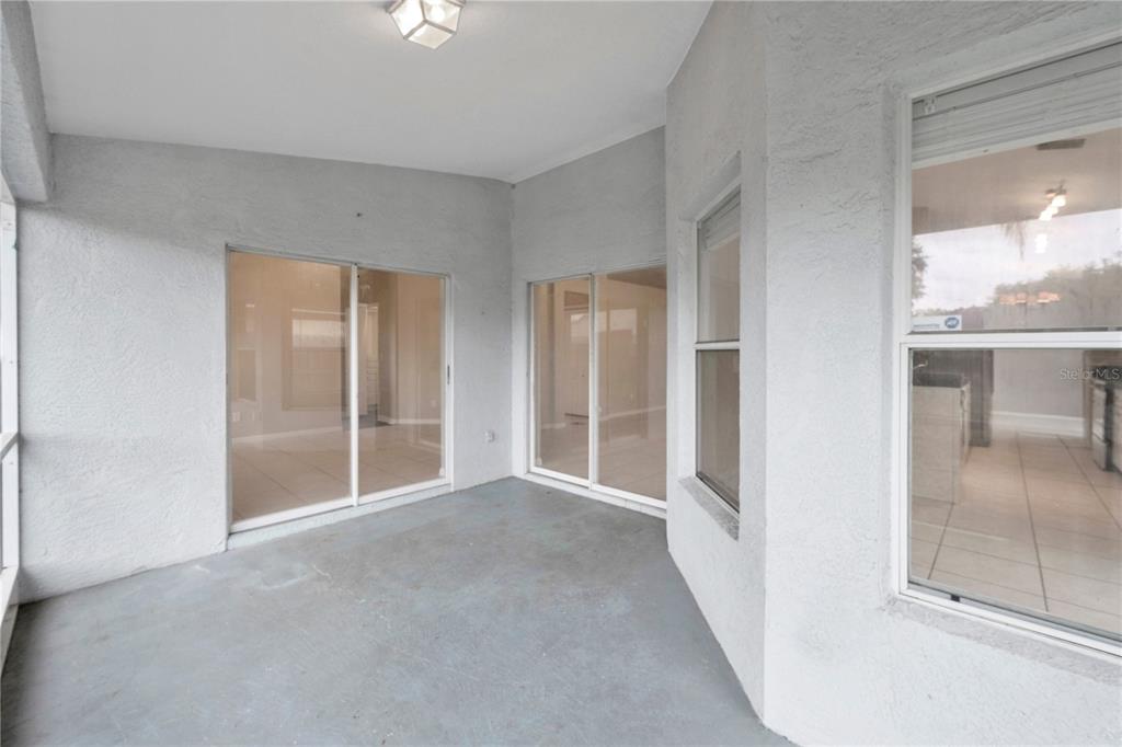 1461 Lake Shore Ranch Drive Seffner, FL 33584 - Photo 32 of 36