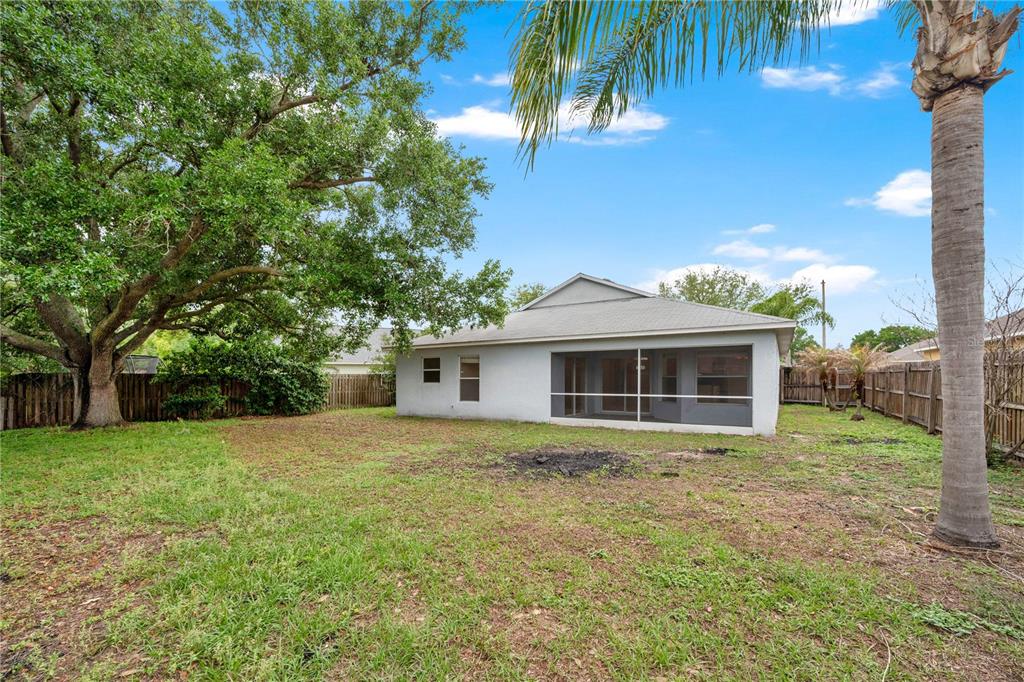 1461 Lake Shore Ranch Drive Seffner, FL 33584 - Photo 34 of 36