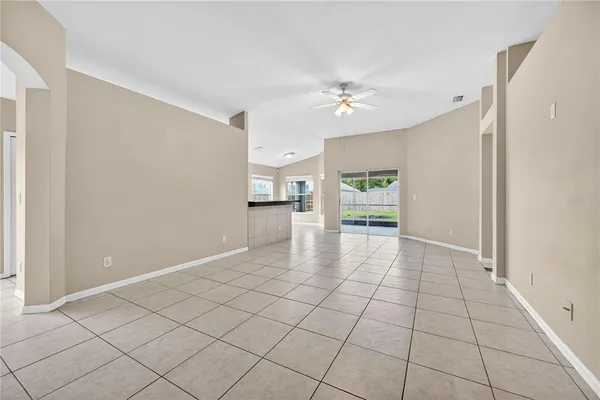 $369,900 | 1461 Lake Shore Ranch Drive, Seffner, FL 33584