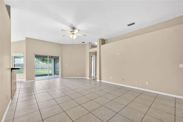 $369,900 | 1461 Lake Shore Ranch Drive, Seffner, FL 33584