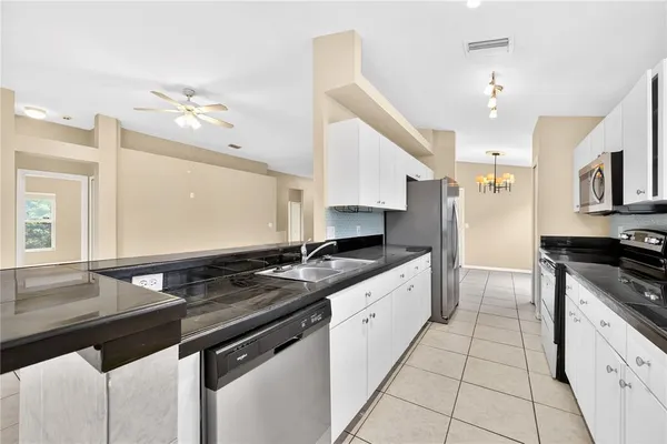 $369,900 | 1461 Lake Shore Ranch Drive, Seffner, FL 33584