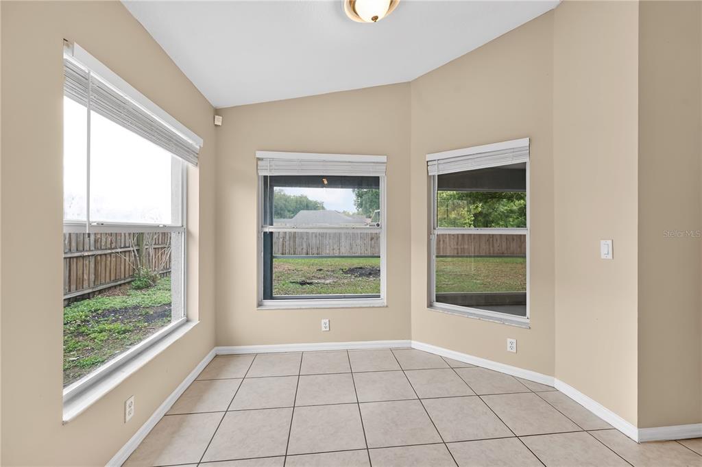 1461 Lake Shore Ranch Drive Seffner, FL 33584 - Photo 10 of 36