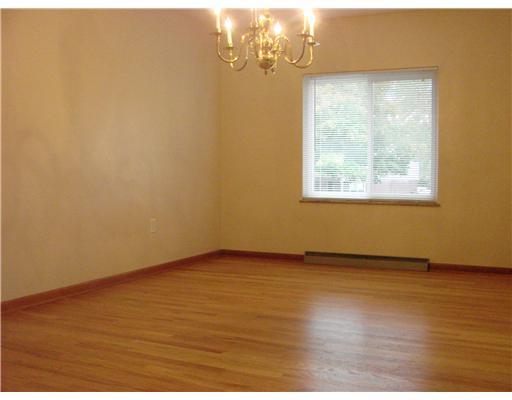18 Fosterville Road Greensburg, PA 15601 - Photo 6 of 13 Dining Room.