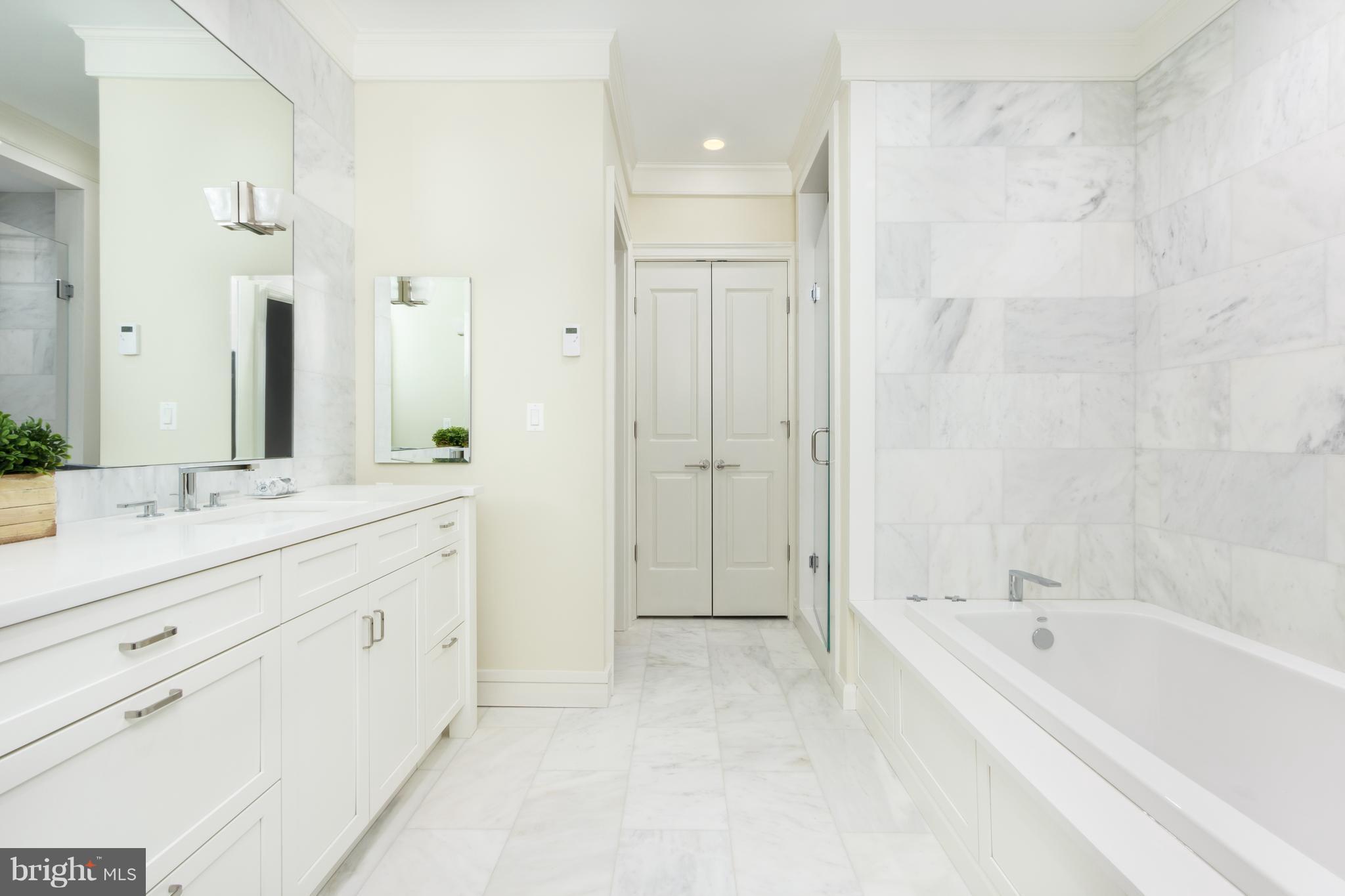 422 3rd Street Northeast Washington, DC 20002 - Photo 16 of 25 Bath (Master)