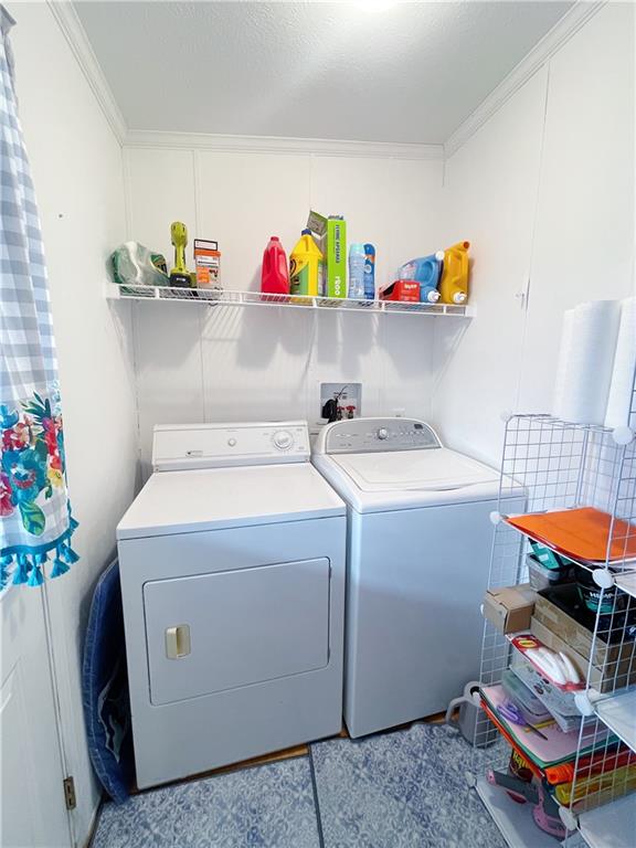 121 Mountain View Drive Berlin, PA 15530 - Photo 27 of 36 a utility room with dryer and washer