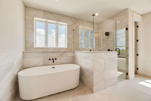 $733,200 | 170 Maci Drive, Waxahachie, TX 75167