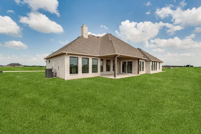 $733,200 | 170 Maci Drive, Waxahachie, TX 75167