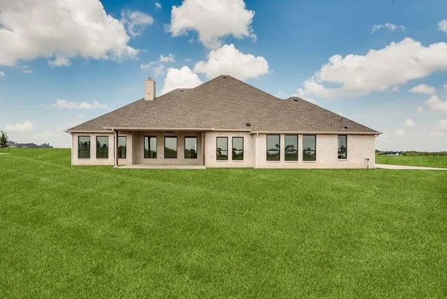 $733,200 | 170 Maci Drive, Waxahachie, TX 75167
