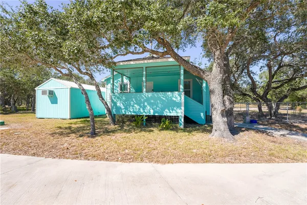 $825,000 | 2102 Prairie Road, Rockport, TX 78382