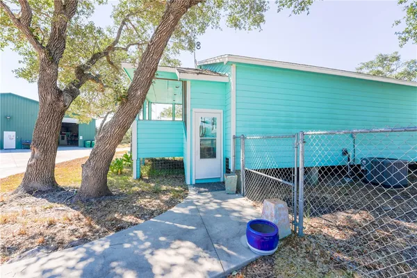 $825,000 | 2102 Prairie Road, Rockport, TX 78382