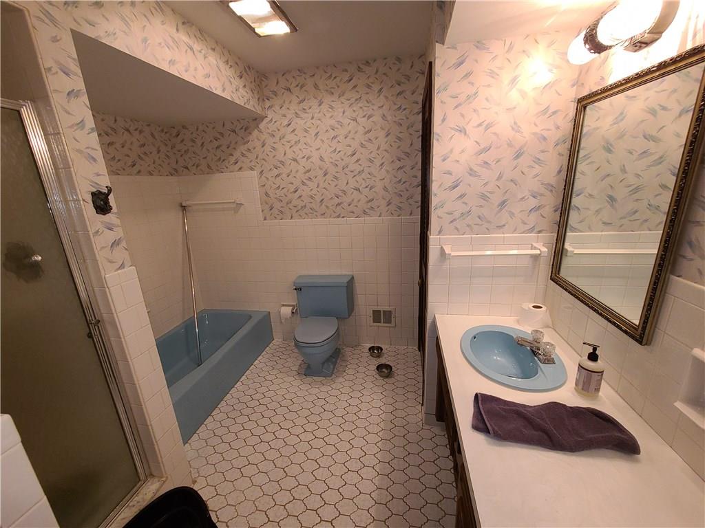 5501 Surrey Hill Road Indianapolis, IN 46226 - Photo 23 of 34