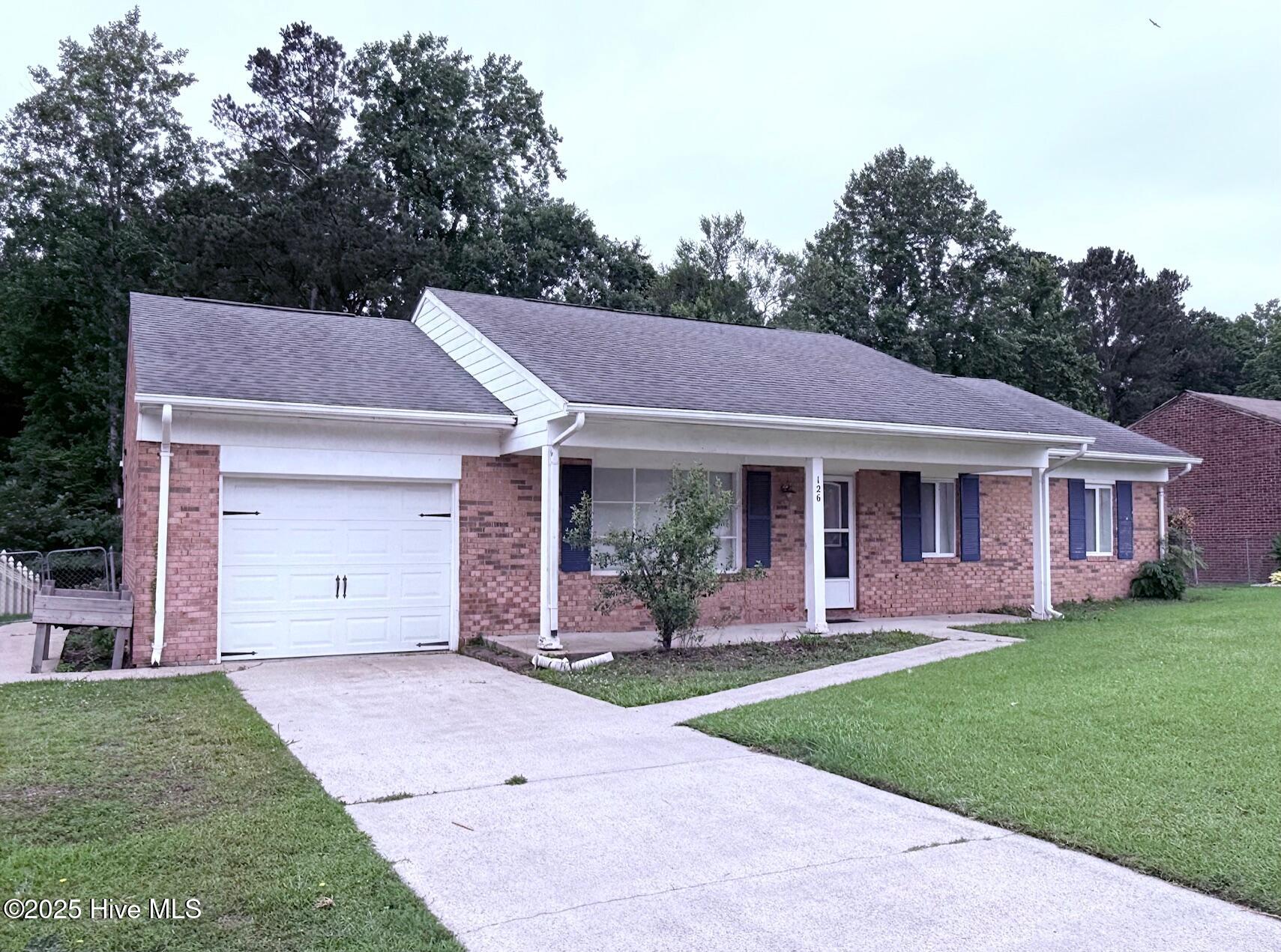 126 Balsam Road Jacksonville, NC 28546 - Photo 3 of 29 IMG_7740