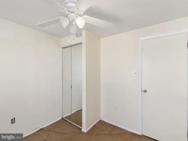 $3,155 | 18 Ivy Oak Court, Gaithersburg, MD 20877