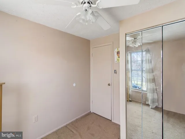 $3,155 | 18 Ivy Oak Court, Gaithersburg, MD 20877