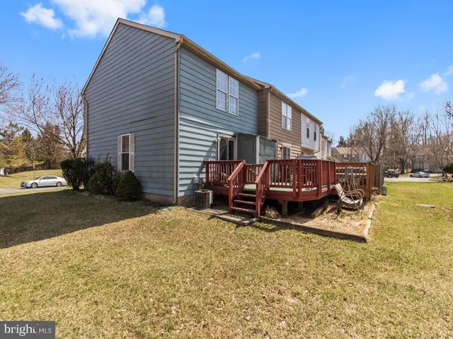 $3,155 | 18 Ivy Oak Court, Gaithersburg, MD 20877