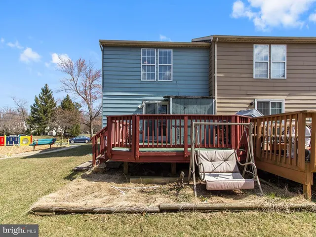 $3,155 | 18 Ivy Oak Court, Gaithersburg, MD 20877