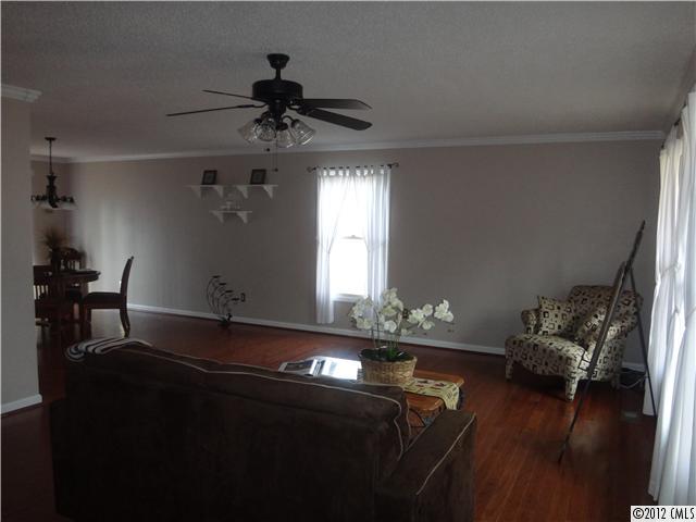 172 Dunlap Gate Road Statesville, NC 28625 - Photo 3 of 16 Gallery Image 3