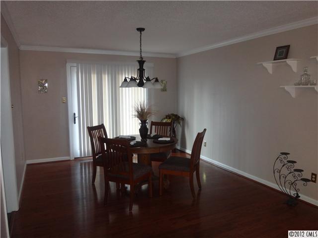 172 Dunlap Gate Road Statesville, NC 28625 - Photo 5 of 16 Gallery Image 5
