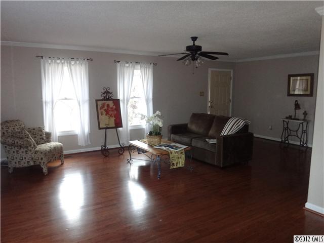 172 Dunlap Gate Road Statesville, NC 28625 - Photo 6 of 16 Gallery Image 6