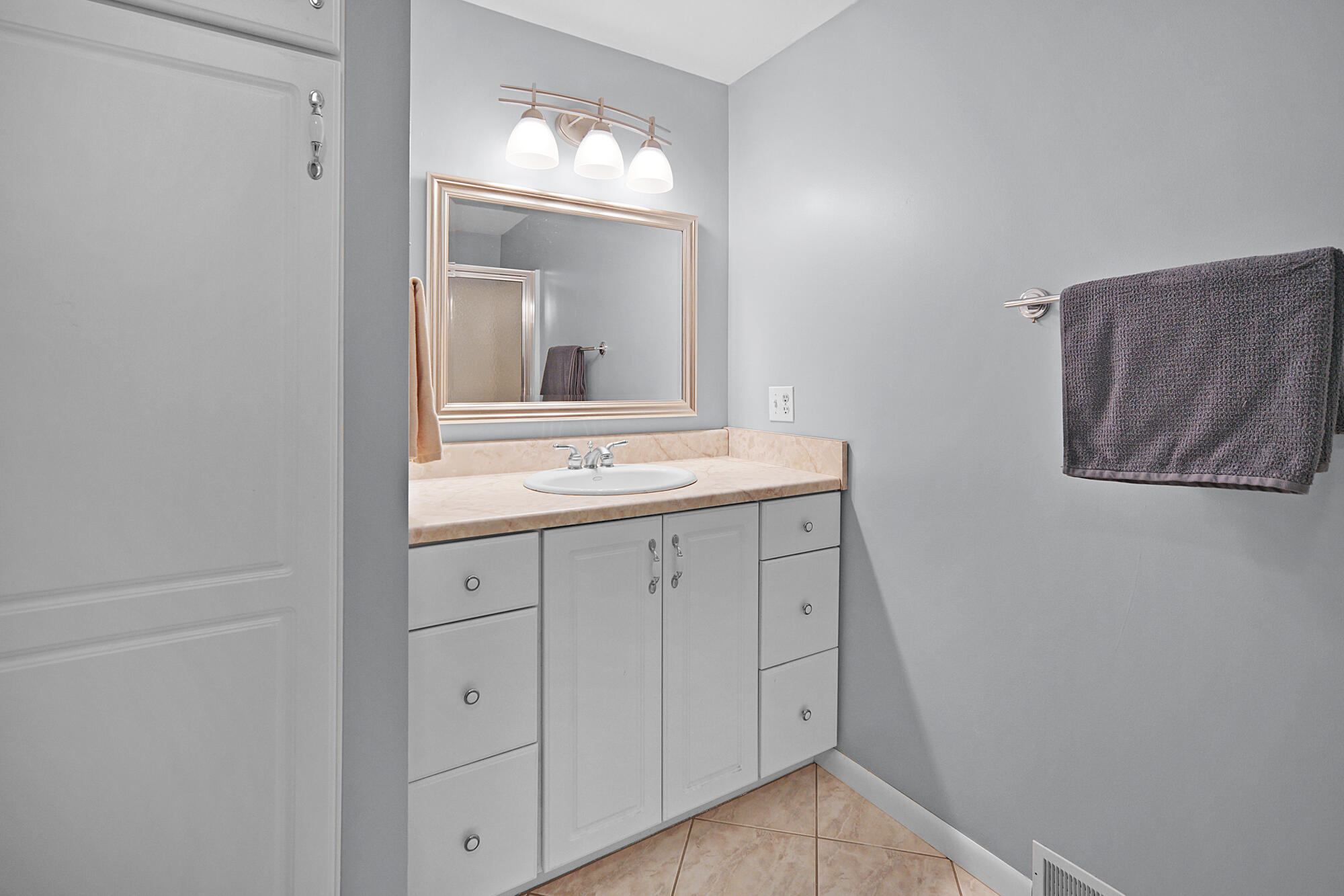 187 South Behnke Road Coldwater, MI 49036 - Photo 21 of 33 DSC01871