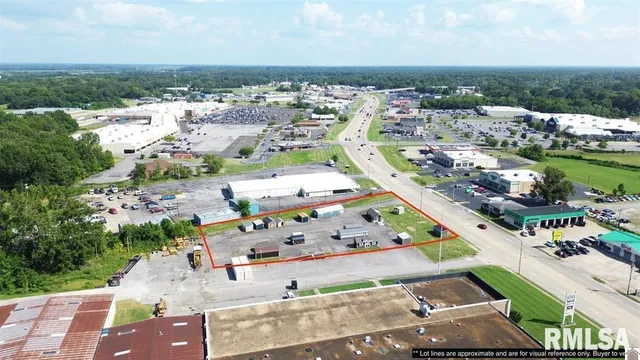 $400,000 | 3050 Irvin Cobb Drive, Paducah, KY 42003