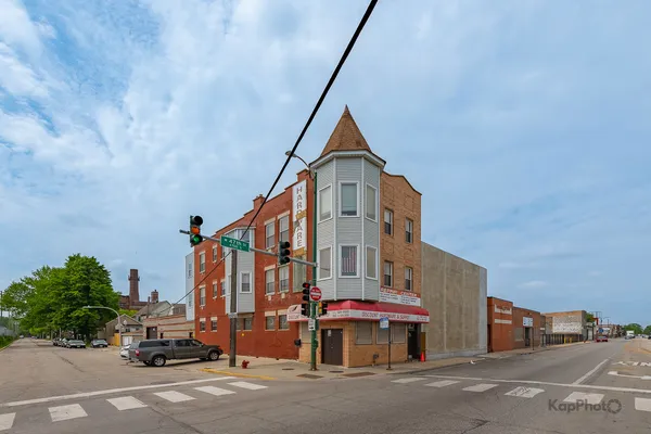 $615,000 | 601 West 47th Street, Chicago, IL 60609
