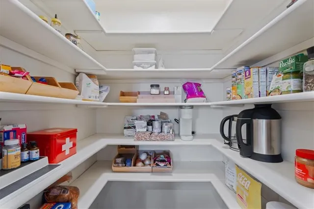 $679,900 | 15813 Linden Street, Overland Park, KS 66224