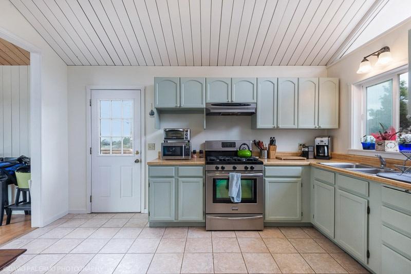 4888 Ogram Road Santa Barbara, CA 93105 - Photo 5 of 11 Kitchen 2
