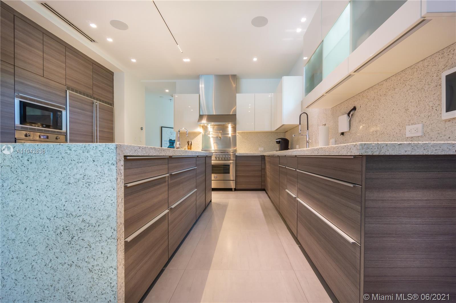 2020 Alton Road Miami Beach, FL 33140 - Photo 17 of 47