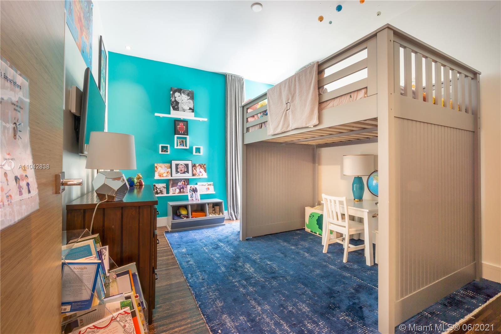 2020 Alton Road Miami Beach, FL 33140 - Photo 33 of 47