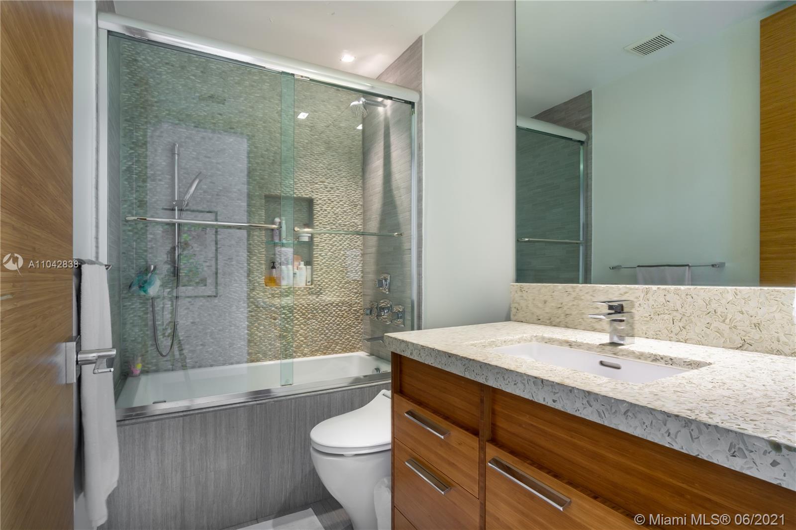 2020 Alton Road Miami Beach, FL 33140 - Photo 34 of 47