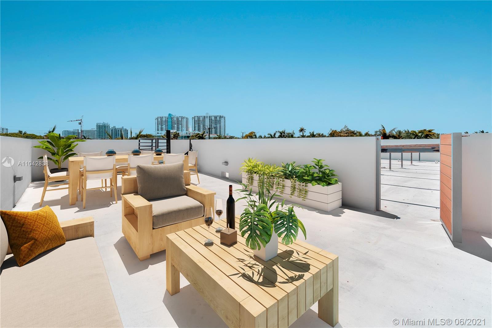 2020 Alton Road Miami Beach, FL 33140 - Photo 5 of 47