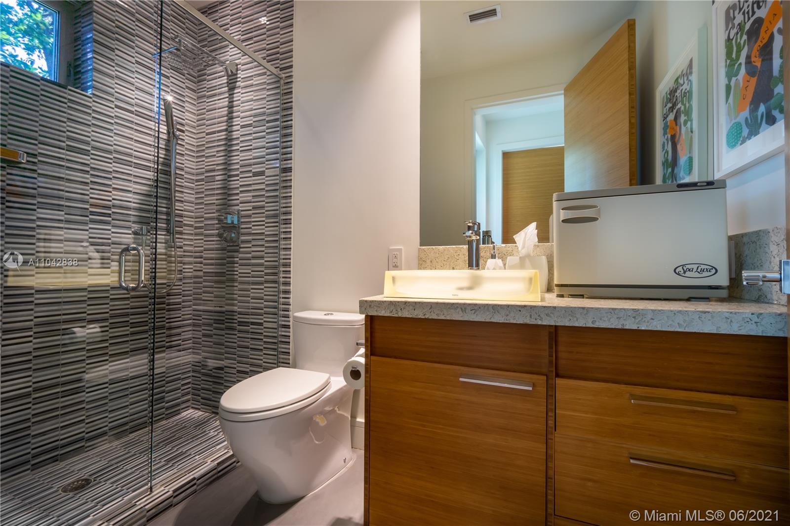 2020 Alton Road Miami Beach, FL 33140 - Photo 42 of 47