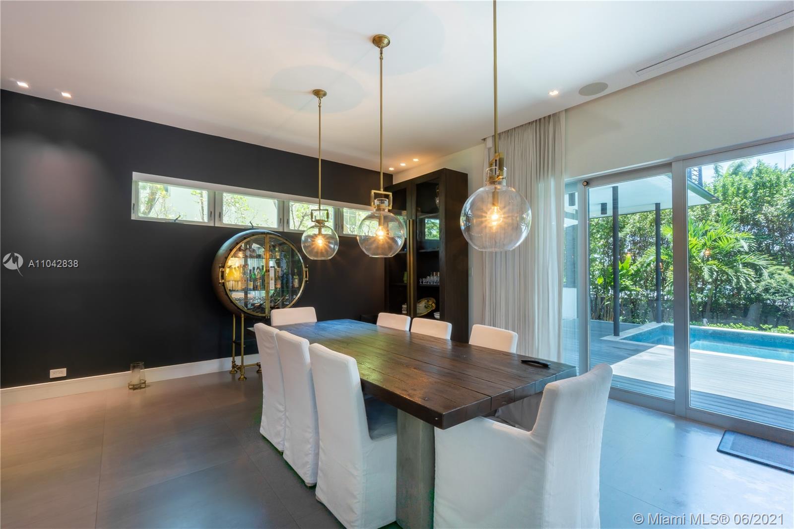 2020 Alton Road Miami Beach, FL 33140 - Photo 10 of 47