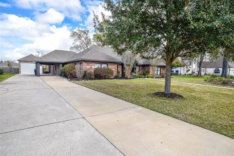 $450,000 | 4106 Lucas Lane, Lake Charles, LA 70605