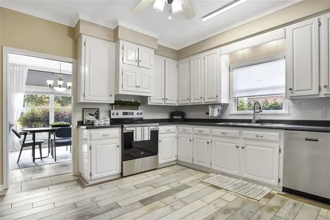 $450,000 | 4106 Lucas Lane, Lake Charles, LA 70605